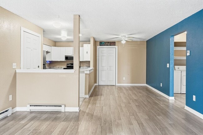 Building Photo - 2280 S Oswego Way
