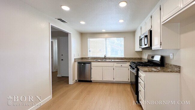 Building Photo - 1815 Tipperary Ln