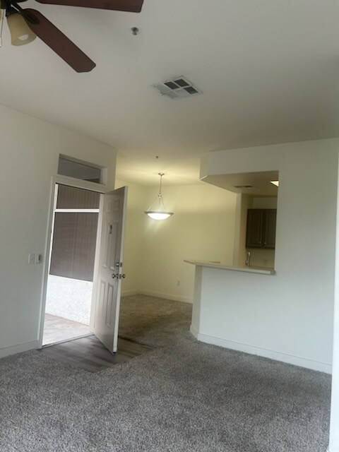 Building Photo - 11375 E Sahuaro Dr