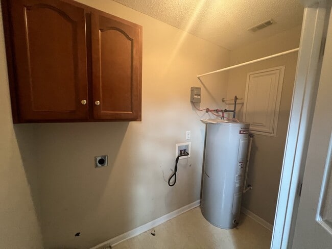 Building Photo - Home for Rent