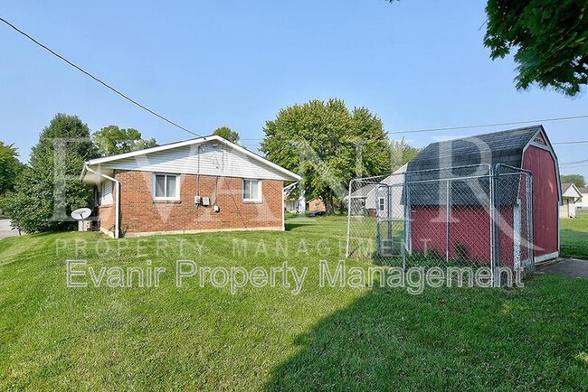 Building Photo - 143 Lake St