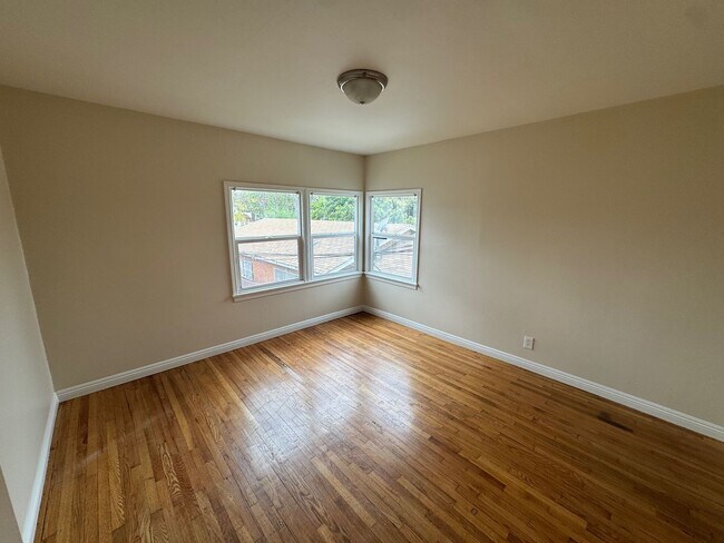 Building Photo - 151