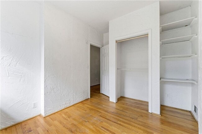 Building Photo - 1032 Standard Dr NE