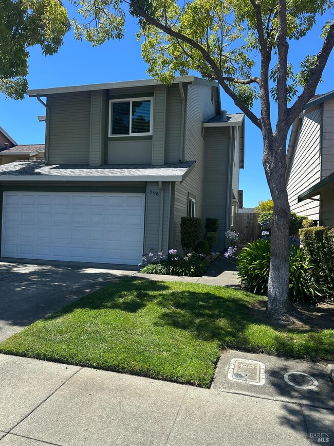 Building Photo - 596 Buckskin Pl