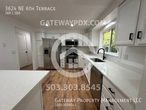 Building Photo - 3624 NE 6th Terrace