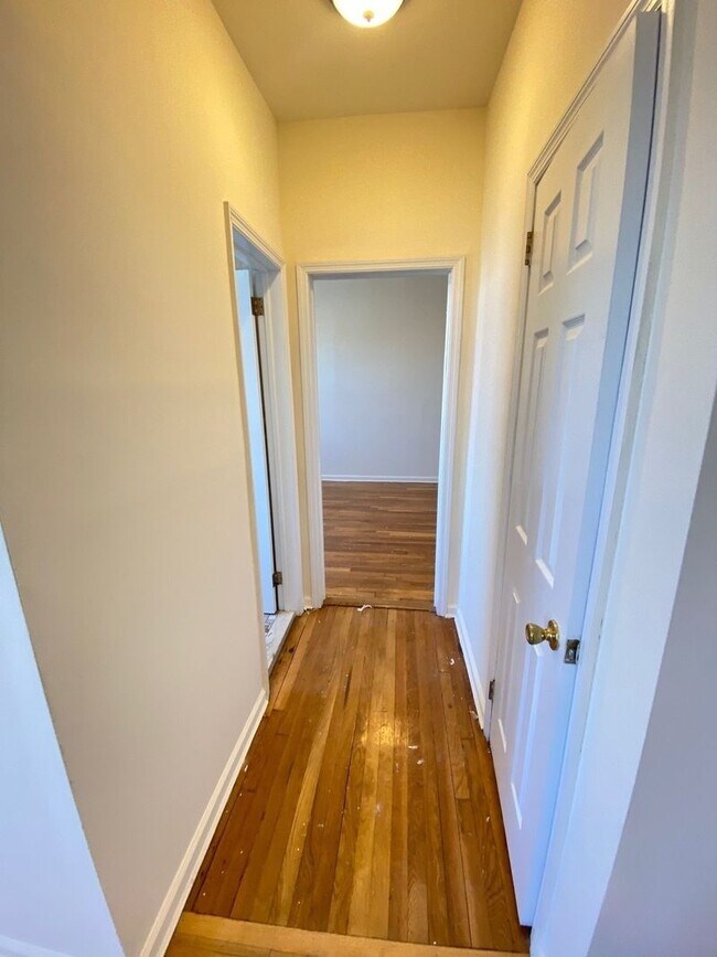 Building Photo - 2235 Cruger Ave