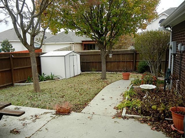 Building Photo - 1606 Mapleleaf Falls Dr