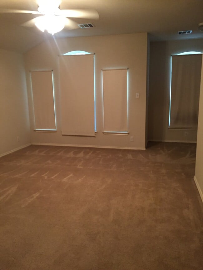 Building Photo - 7202 Norman Ln