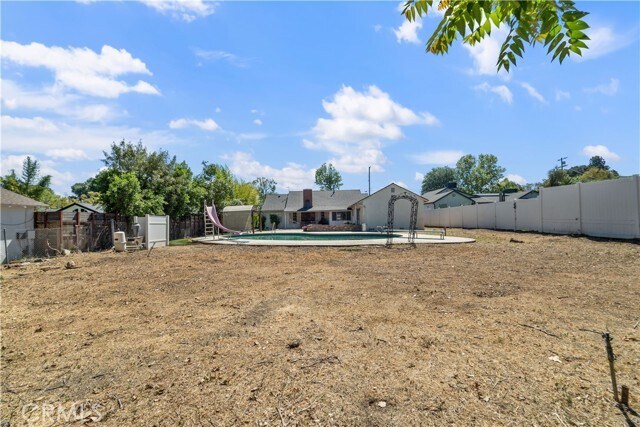 Building Photo - 5835 Jumilla Ave