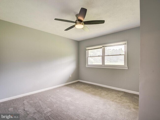 Building Photo - 20227 Three Notch Rd