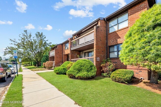 Building Photo - 131 Beverly Hl Ter