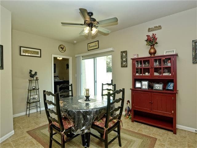 Building Photo - 1390 Red Stag Pl