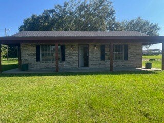 Building Photo - 811 Lebesque Rd