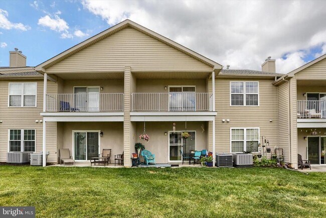 Building Photo - 136 Cardinal Ln