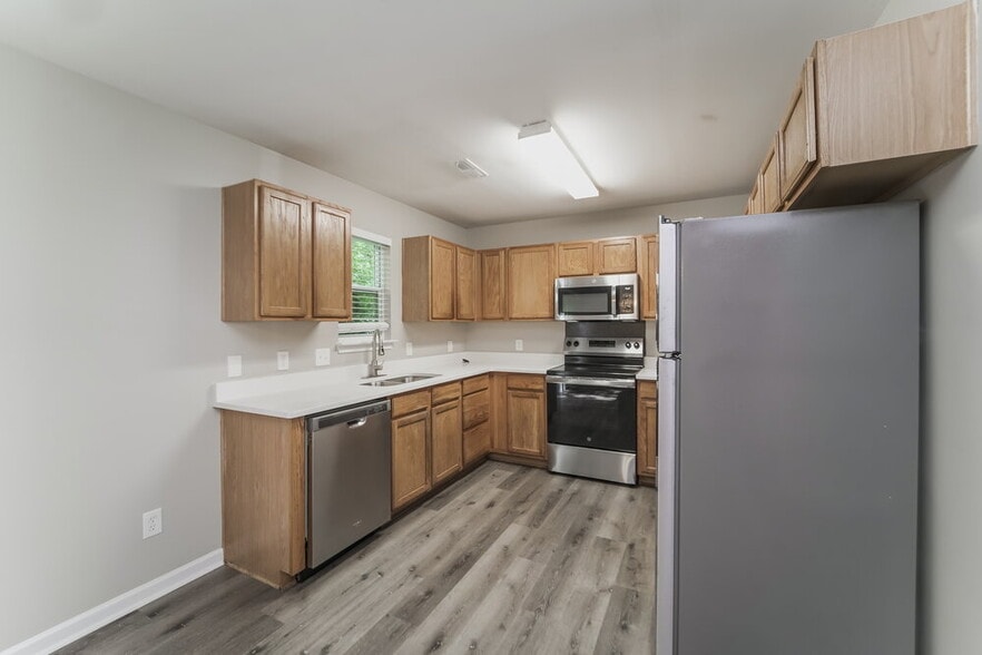Building Photo - 1227 Pinehaven Ct