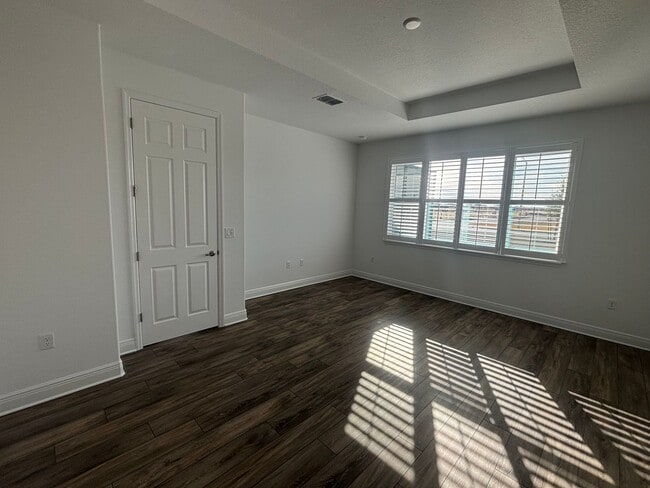 Building Photo - The best of the best in On Top of The World