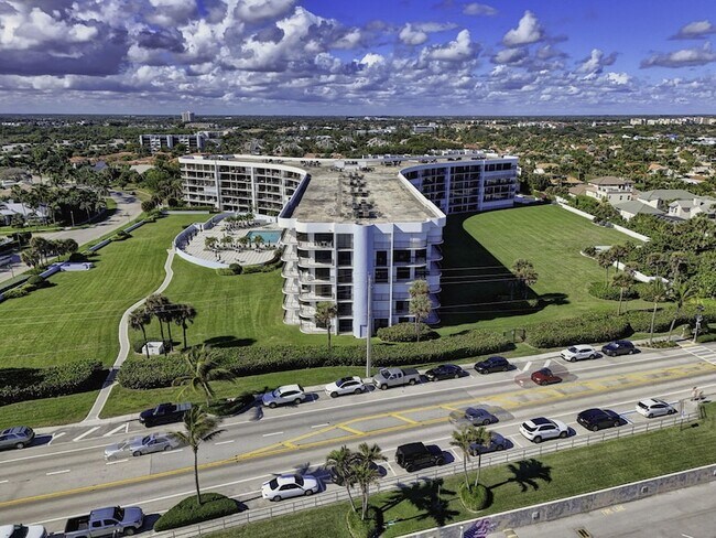 Building Photo - 1190 Jimmy Buffett Mem Hwy