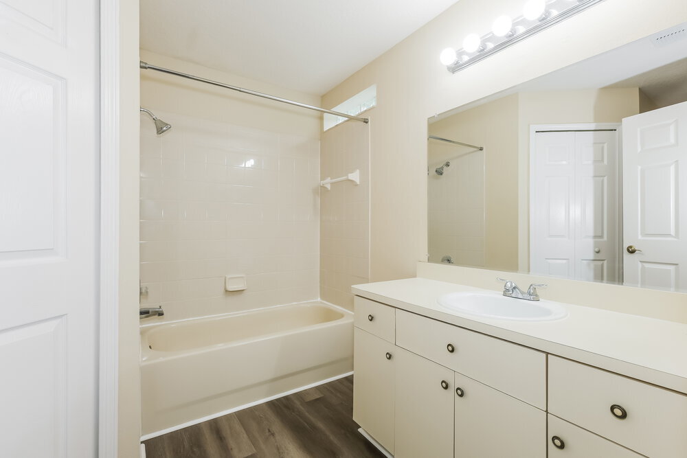 Building Photo - 6221 Kiteridge Dr