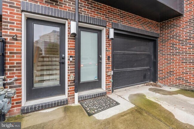 Building Photo - 662 Glick Ct NW