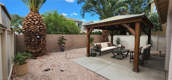 Building Photo - 618 Beverly Arbor Ave