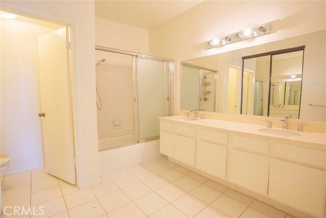 Building Photo - 2563 Plaza del Amo Plz