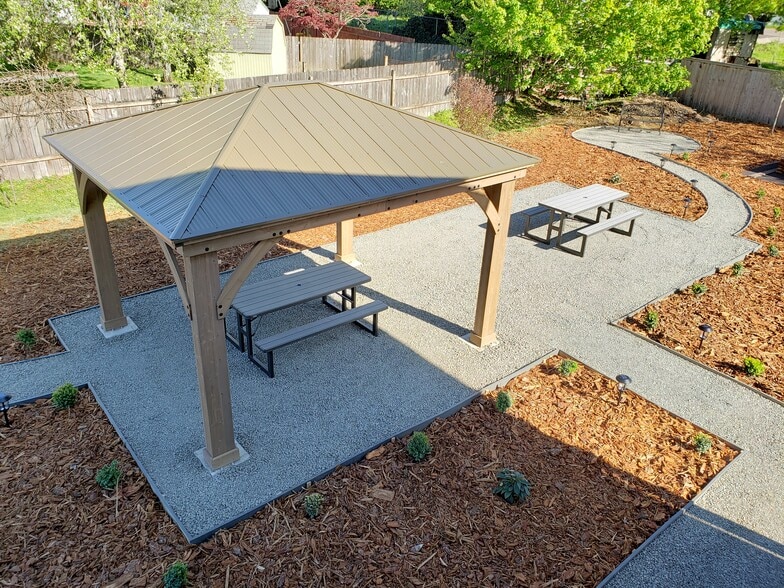 gazeebo - 814 N 2nd St