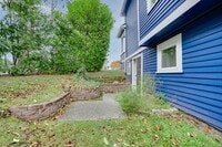 Building Photo - 3221210