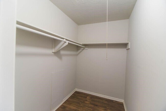 Building Photo - 311 Campbell Ave