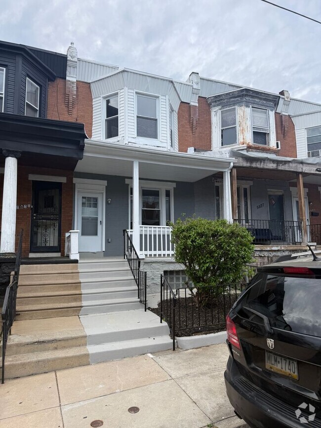 Building Photo - Beautiful three bedroom one bath home in W...
