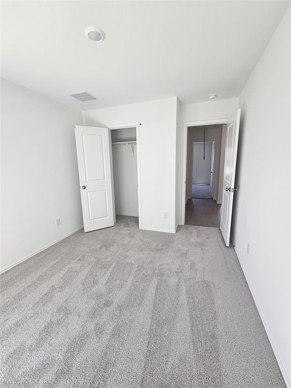 Building Photo - 2304 Blizzard Dr