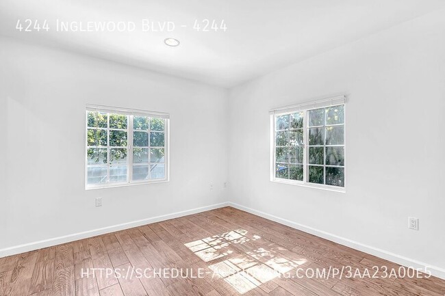 Building Photo - Beautiful remodeled 2 Bedroom + 2 Bath + L...