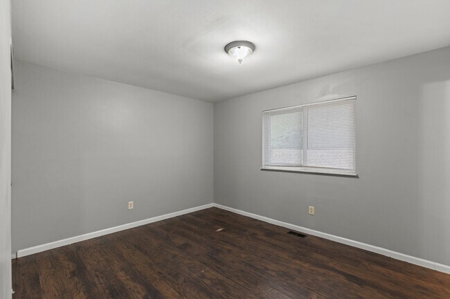 Building Photo - MOVE IN READY! Passed Occupancy. Move in before the holidays!