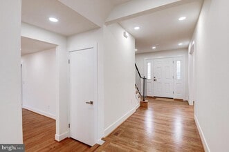 Building Photo - 9704 Hall Rd