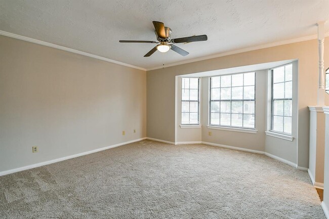 Building Photo - 3423 Berry Grove Dr
