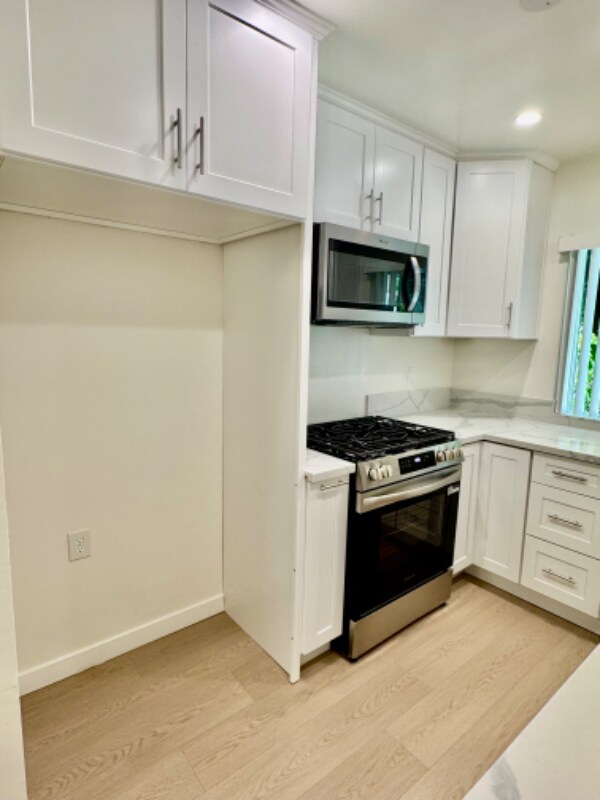 Building Photo - 12015 Kling St