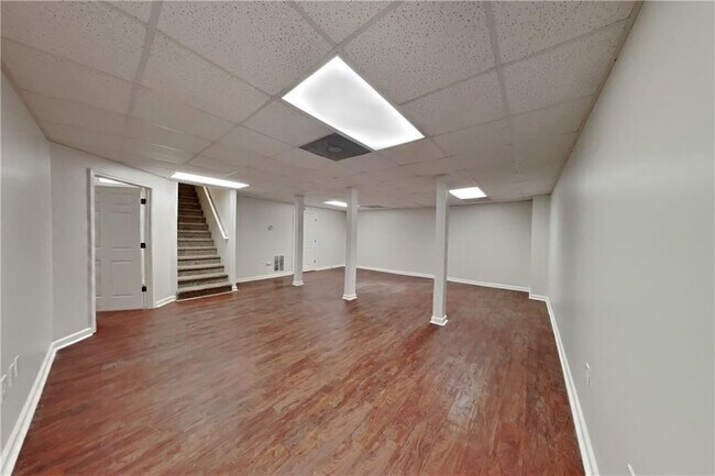 Building Photo - 339 Warrenton Dr