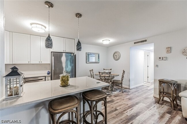 Building Photo - 8081 S Woods Cir