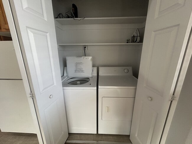 Building Photo - 15 Fairway Dr