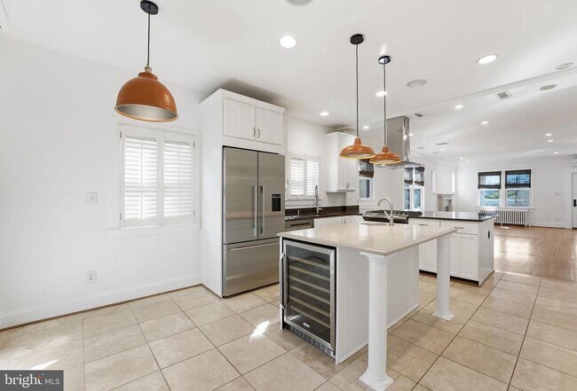 Building Photo - 5149 MacArthur Blvd NW