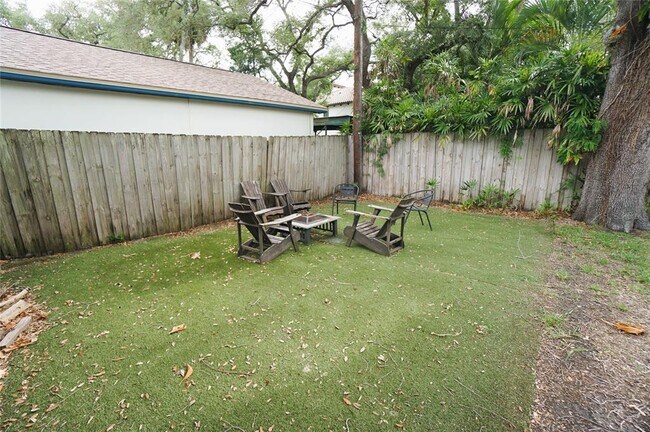 Building Photo - 4108 W Azeele St