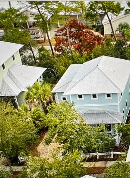 Building Photo - 74 Greenway Park Avenue