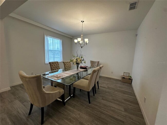 Building Photo - 15512 Sunquat Dr