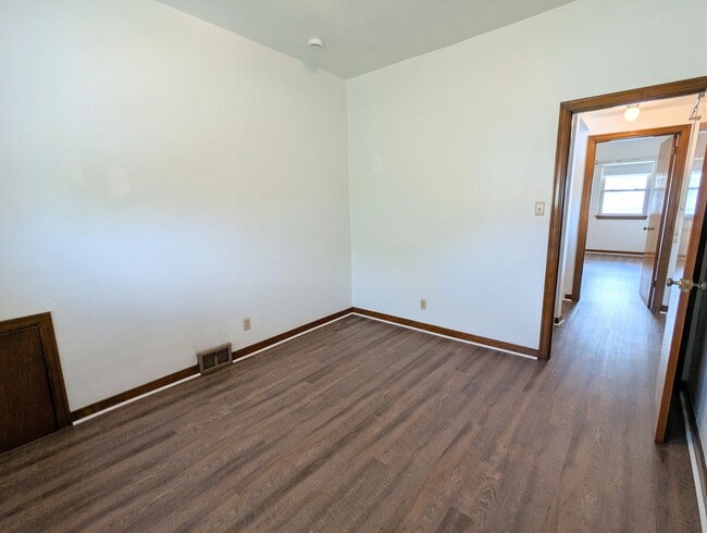 Building Photo - 258 Edmond St