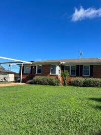 Building Photo - 3 Bed 2 Bath - Florence, AL