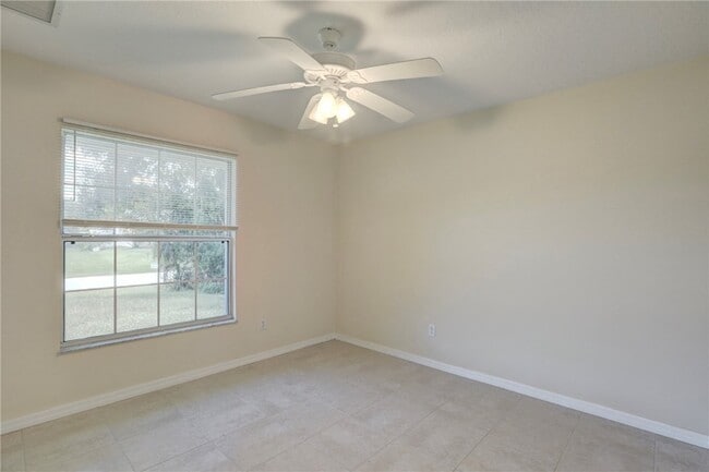 Building Photo - 8626 102nd Ct