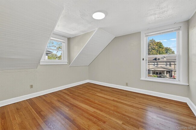 Building Photo - 171 West St