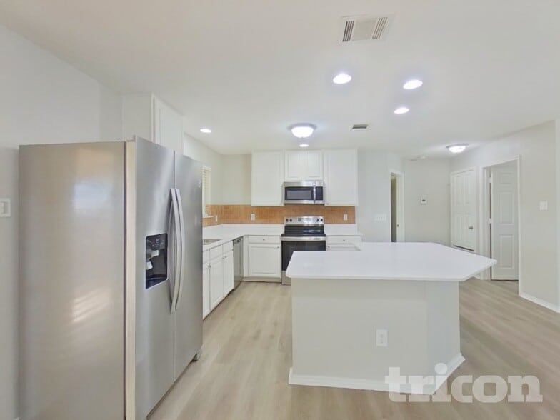 Building Photo - 9621 Manassas Rd