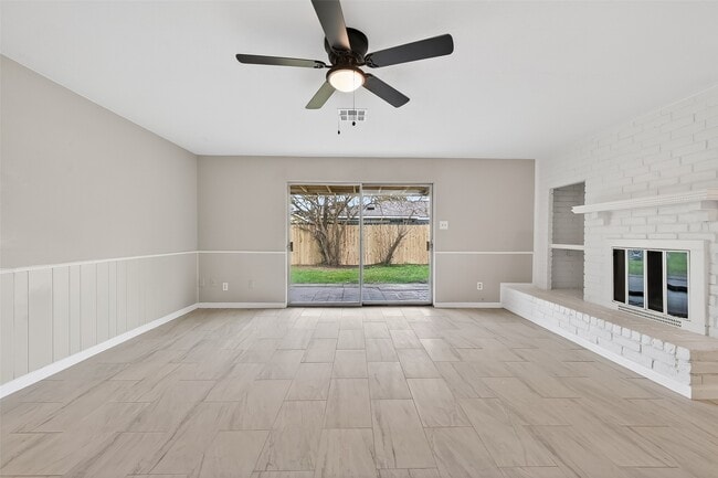 Building Photo - 10510 Overview Dr