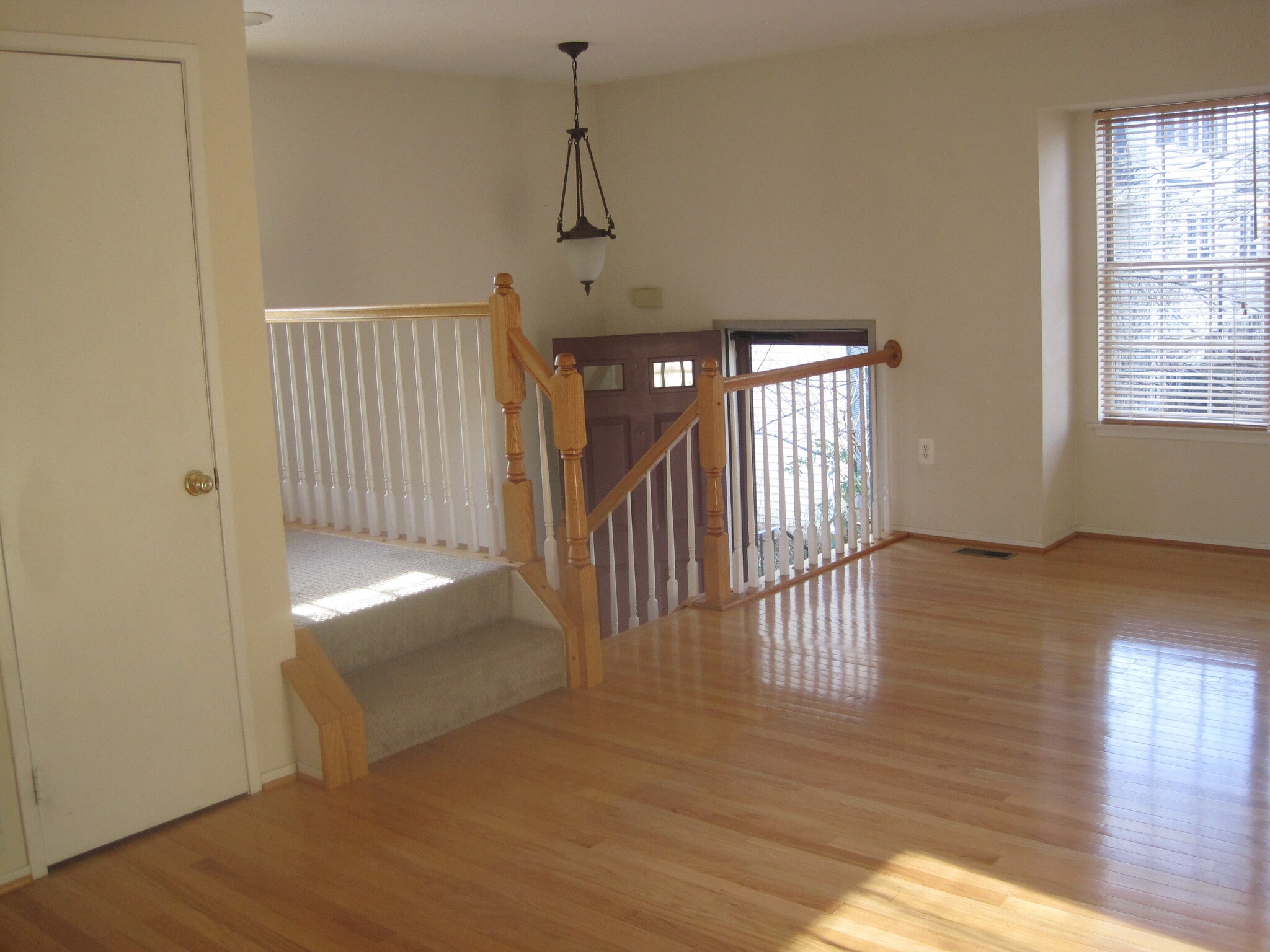 main level - 2470 Ridgehampton Ct