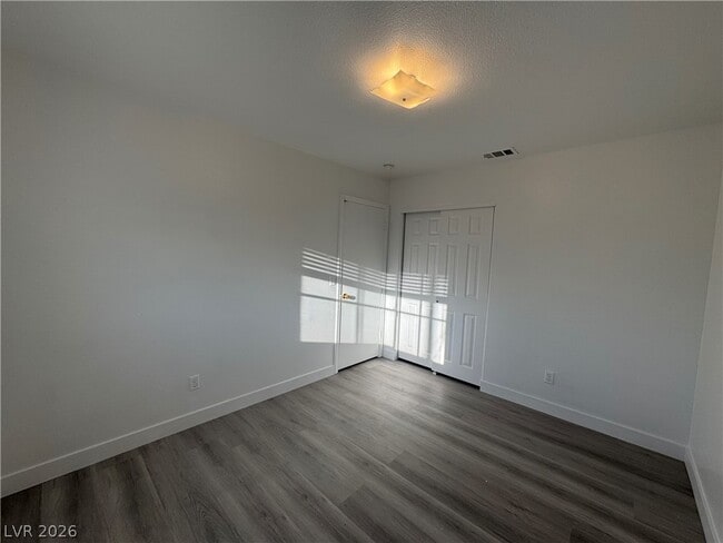 Building Photo - 1708 Sierra Valley Way